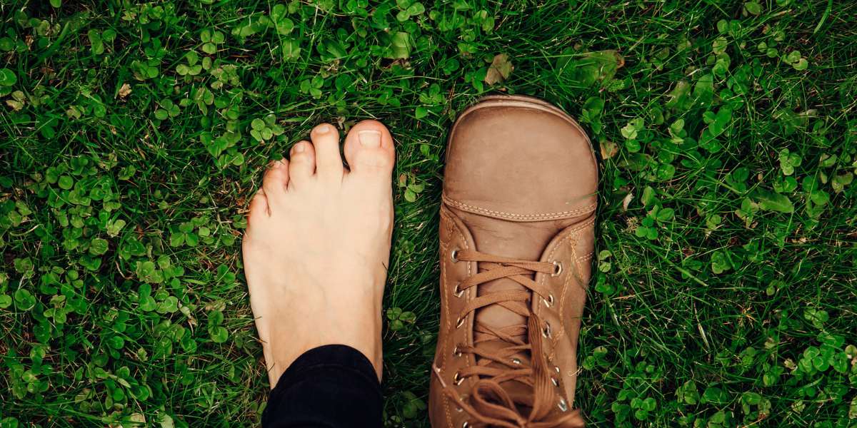 How To Tell If You Have Wide Feet